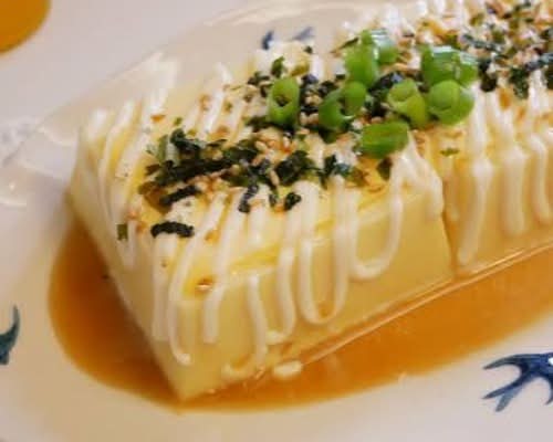 E8.美乃滋豆腐(6pcs) Deep Fried Tofu with Mayonnaise Sauce